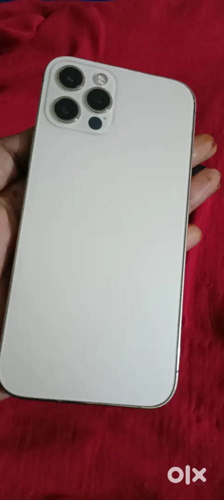 I phone 12 pro 128gb face id off