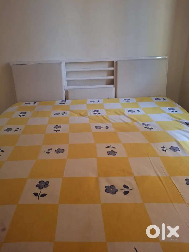 Iron Double Bed without storage