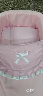 Baby carry cot and bay matress