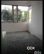 Shop for rent in good condition and location
