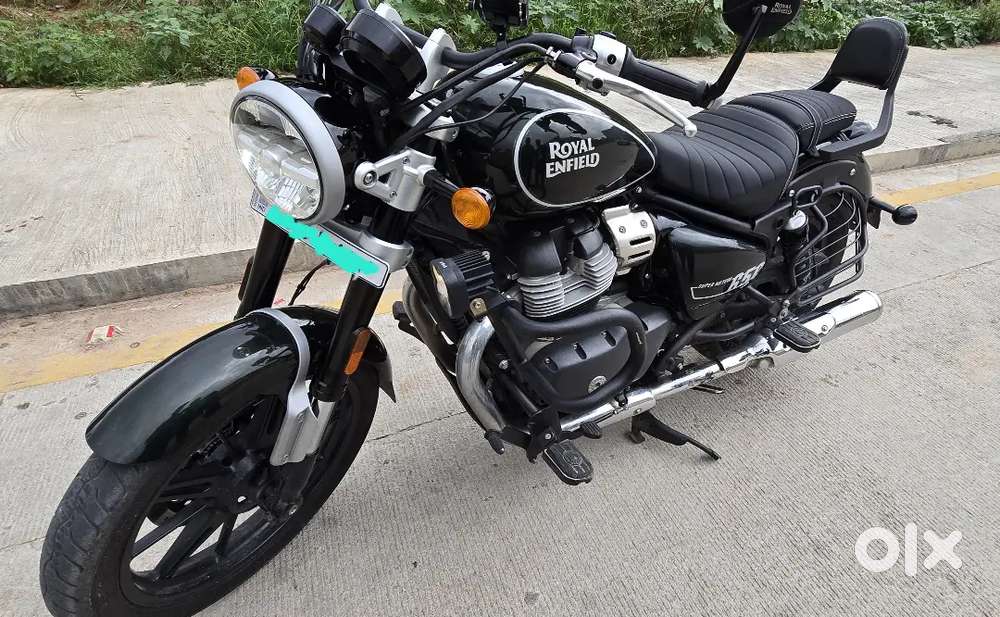 Super Meteor 650  Low KM  Astral Green  Loaded Accessories