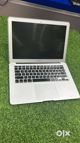 Apple mackbook air & pro laptop aviable