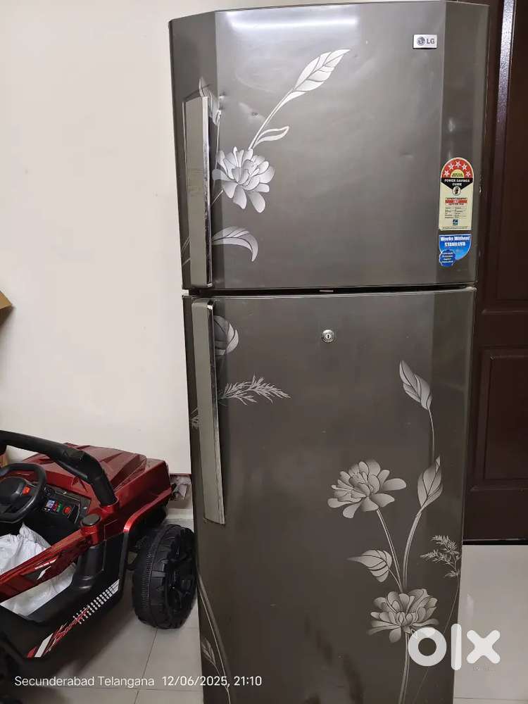 Double door fridge