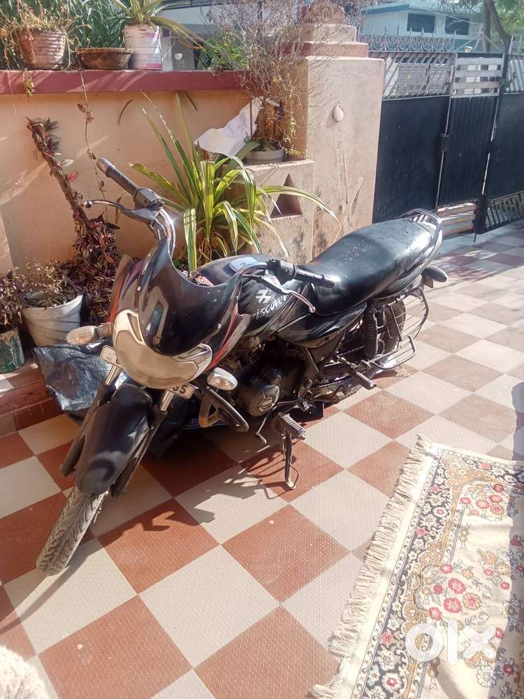 Bajaj discover 125