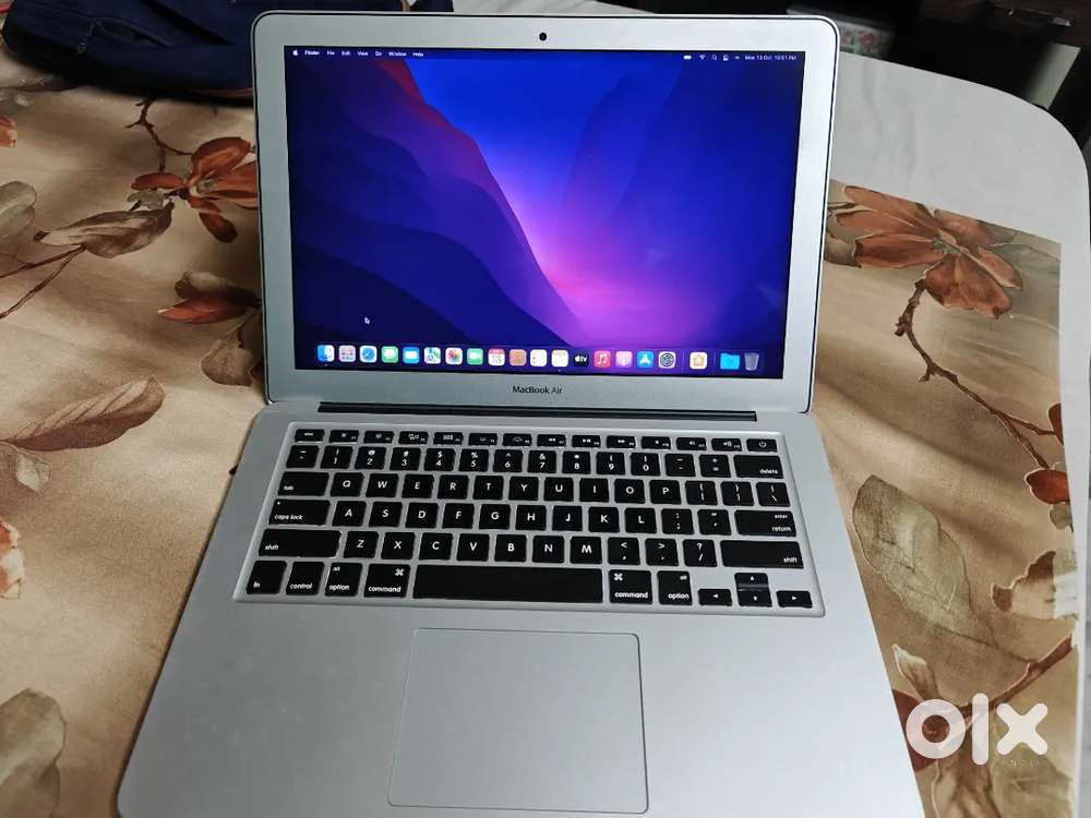 Apple Macbook air