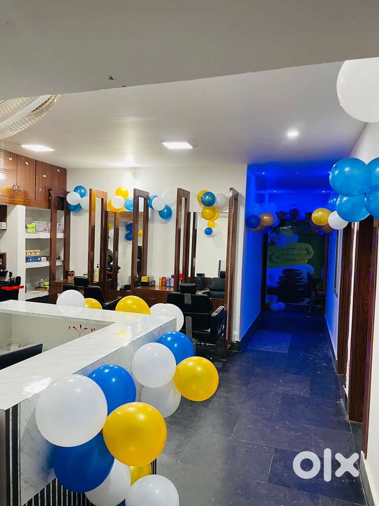 Female RECEPTIONIST