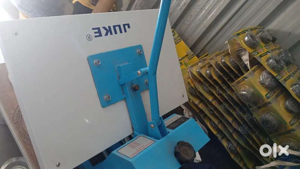 Scrubber packing maching