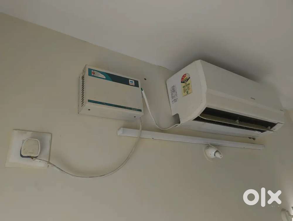 1.5 ton 3 Star Inverter AC by hitachi