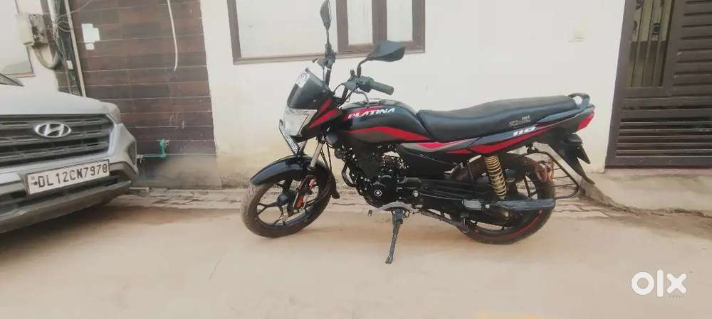 Platina 110 cc bike for sale only 1.5 month old, 2free service balance