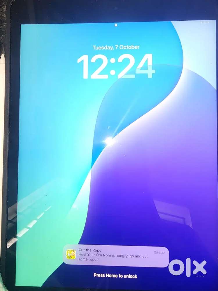 Ipad 7th gen 128 gb (On sale[Selling Fast] : with pencil)[Negotiable]