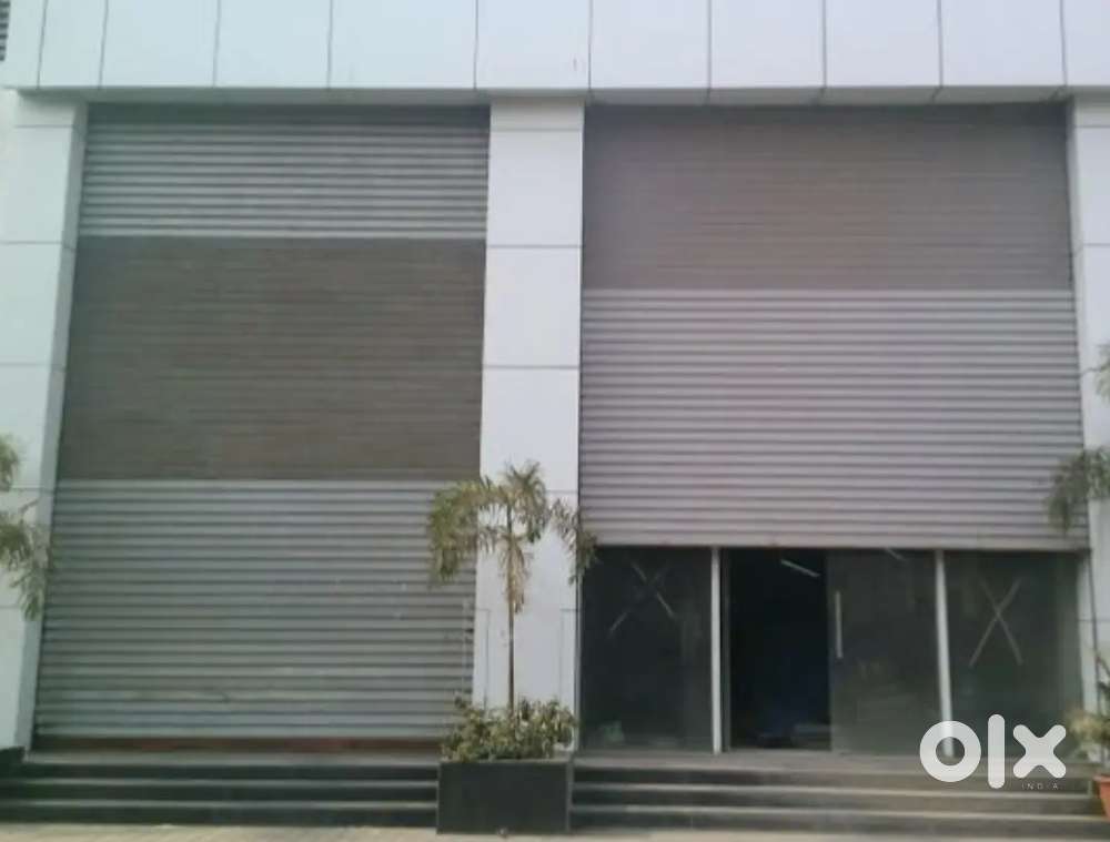 Dwarka showroom on rent