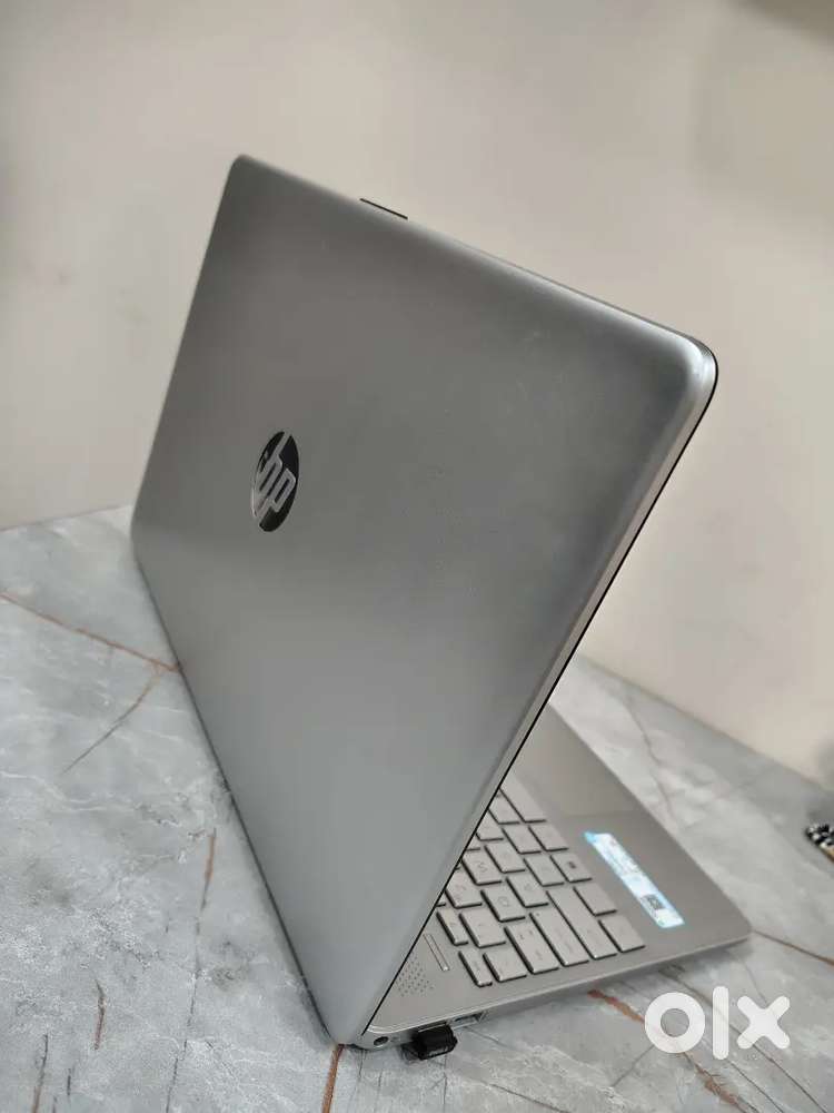 HP 15s AMD Ryzen 3 (very less use very good condition)