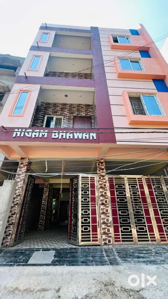 Bachelor family members available