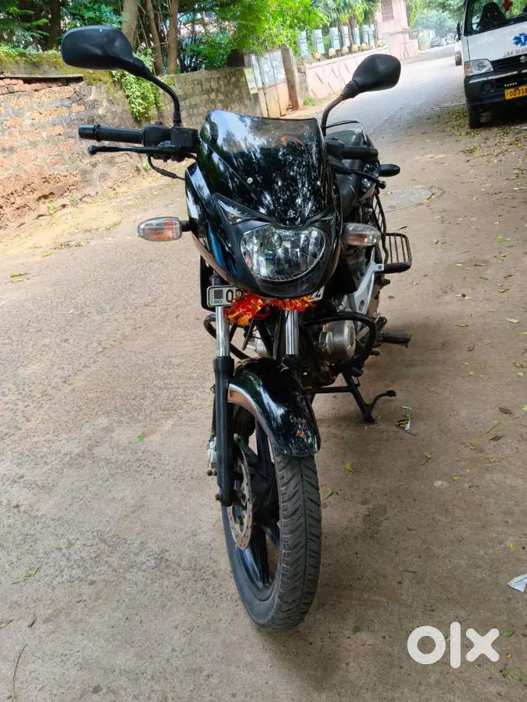 A good condition Pulsar bike