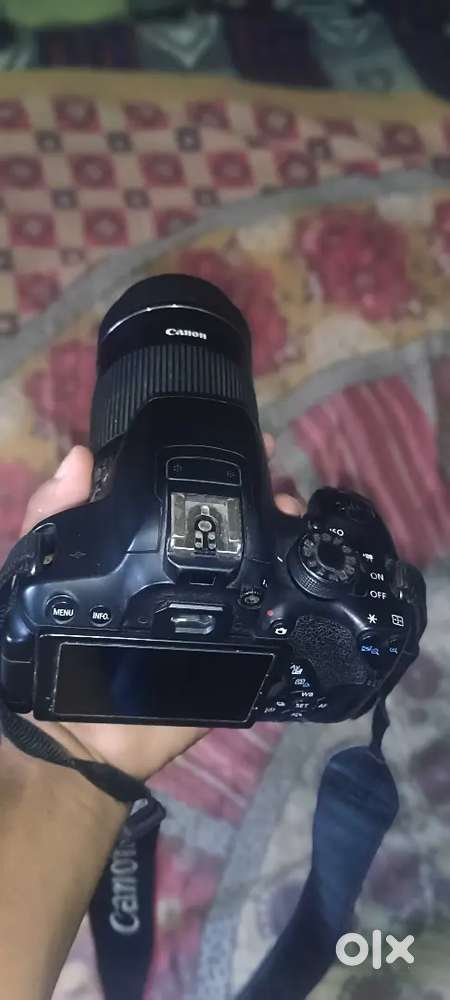 Cannon 700d  only 250/55 lens all condition ok