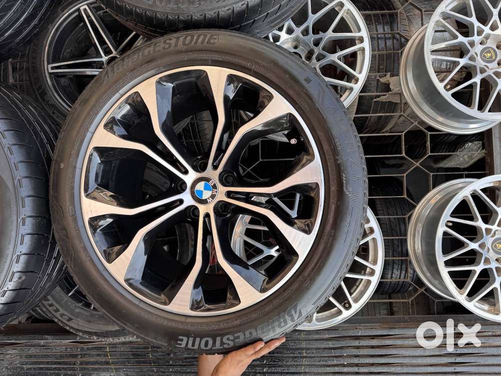 BMW ALLOY WHEELS & TYRES SET OF 4 (VERY GOOD CONDITION)