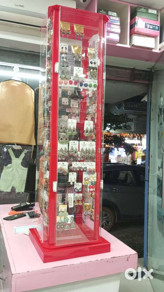 Shop clearance