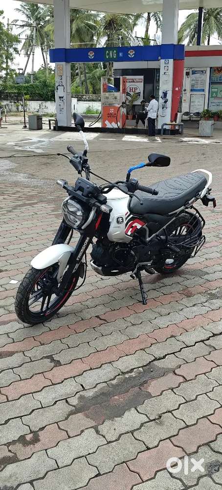 Cng + petrol bike only 20 days old, full new bike