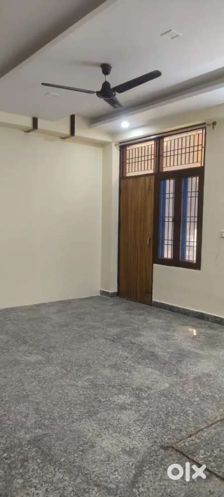 2-BHK INDEPENDENT FLOOR FOR RENT VASUNDHARA
