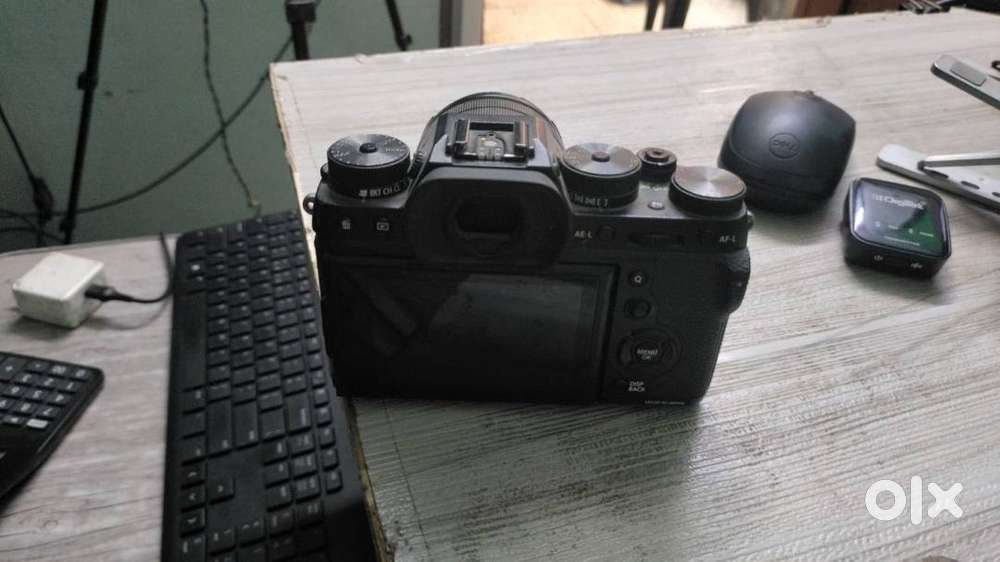 Fujifilm XT2 Camera With original Lens Charger battery and Bag