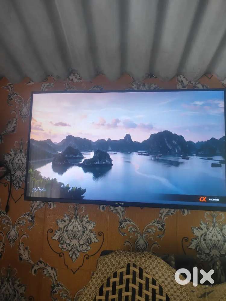 Sony Bravia,,43 tv