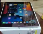 IPAD 9TH GENERATION (EXTREMELY GOOD CONDITION)-NO SCRATCH NO DENT