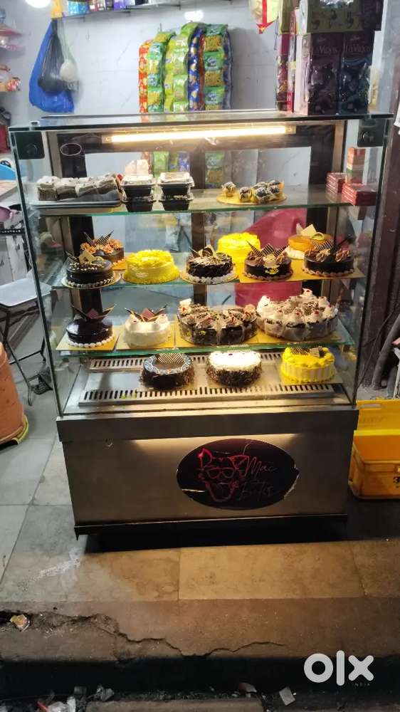 Cake ice fridge