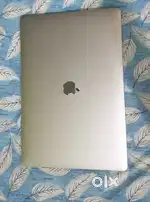 Apple macbook pro Intel core i9 9th gen