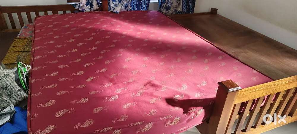 Used Queen Size bed for sale
