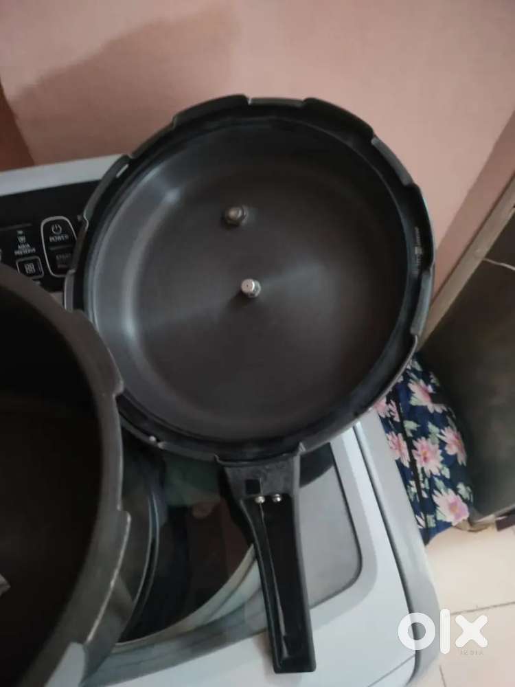 Cooker of 12 Liter