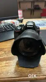 Nikon D3400 DSLR with 18-105mm VR lens READ DESCRIPTION !!