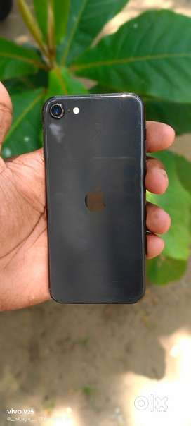 Exchange iPhone se2 64gb 74bh