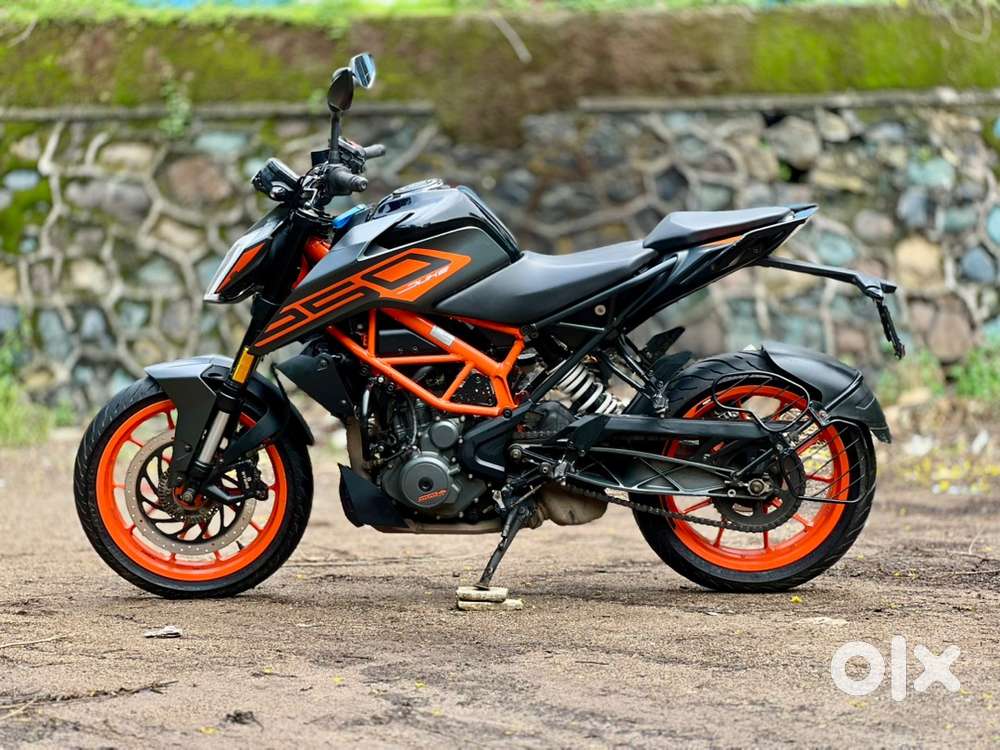KTM DUKE 250 ABS BS6 MODEL 1st OWNER MINT CONDITION