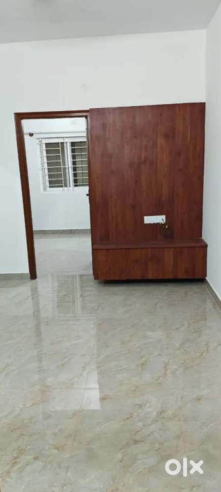 1bhk semi furnished flat for rent