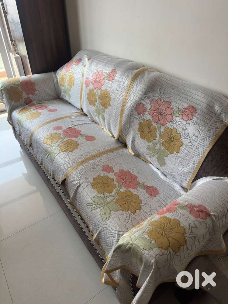 3+2 sofa set for sale