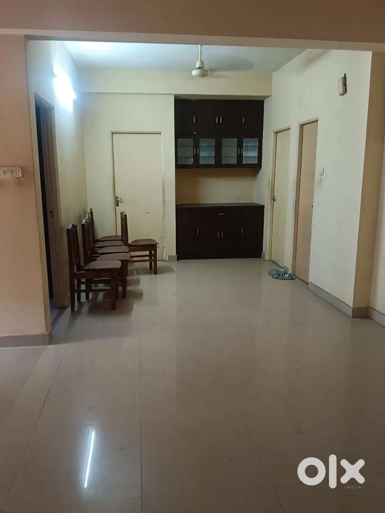 3 bhk semi furnished flat opp ideal pabbas lalbagh Mangalore Karnataka