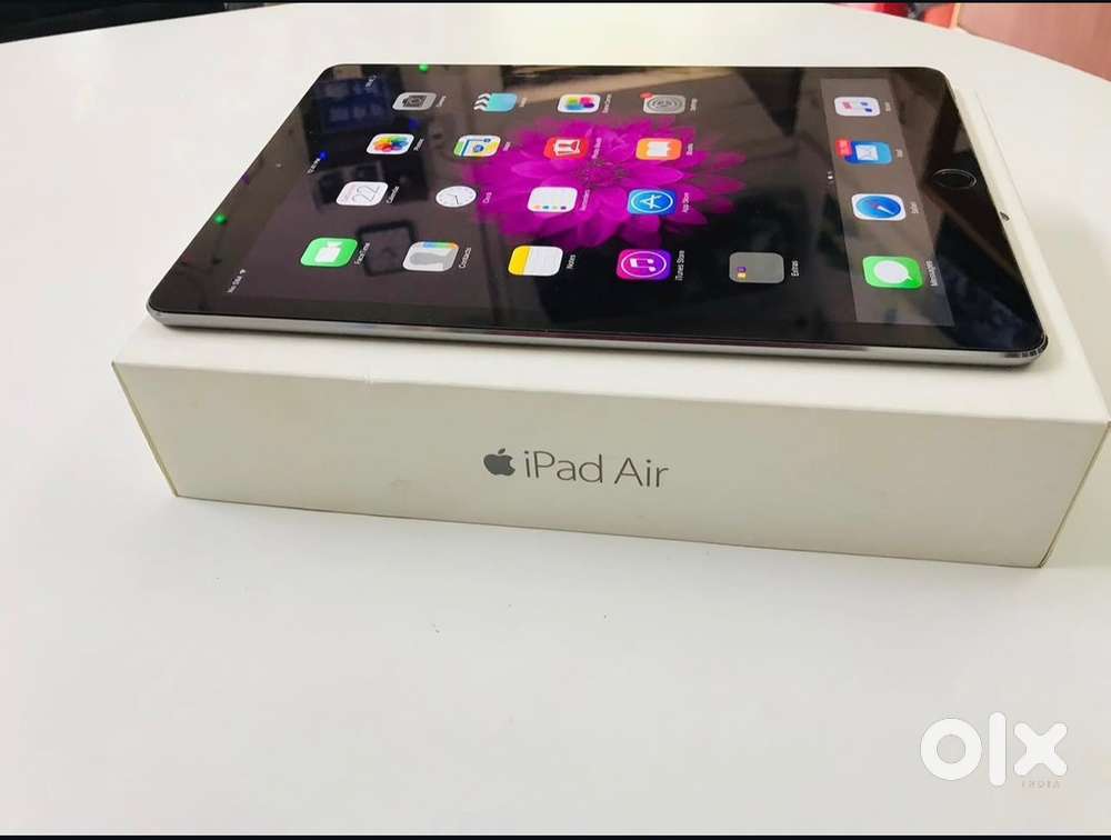 NEW IPAD AIR 2 128gb SPACE GREY WITH BOX