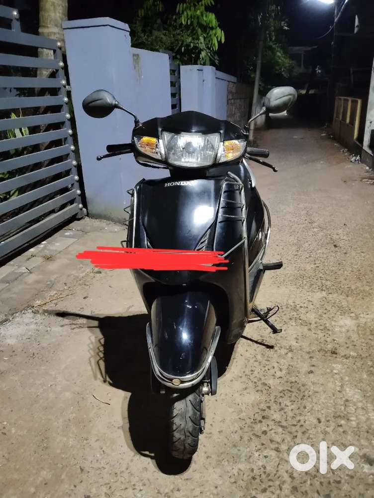 Activa 2013 model bkack selling