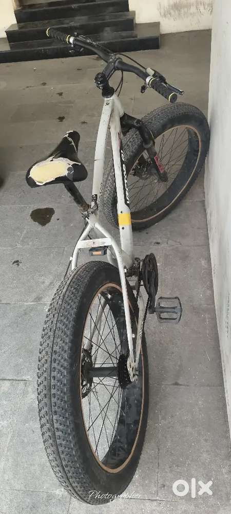 Urgent Sell Cycle Vector 91 heavy tayre disc brakes