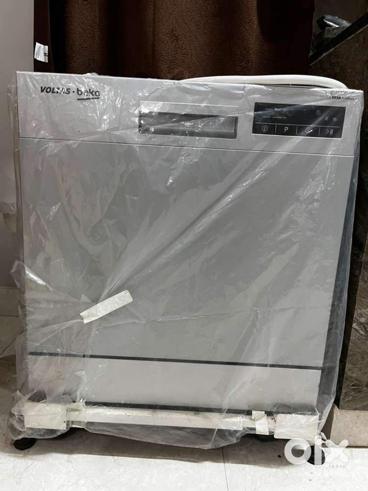 Voltas Beko 8 Place Settings Table Top Dishwasher