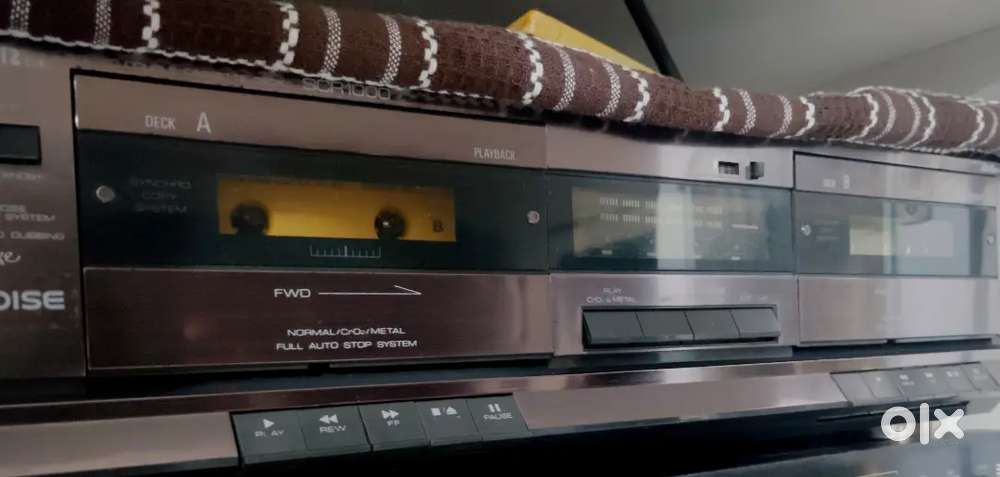 Metablitz Cassette Deck SCR 1000 up for sale in good running condition