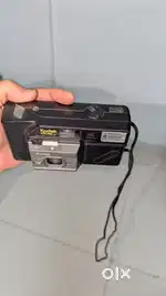 2 Kodak vintage reel cameras