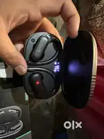 earhook airpodes