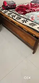 Teak wood Queen size