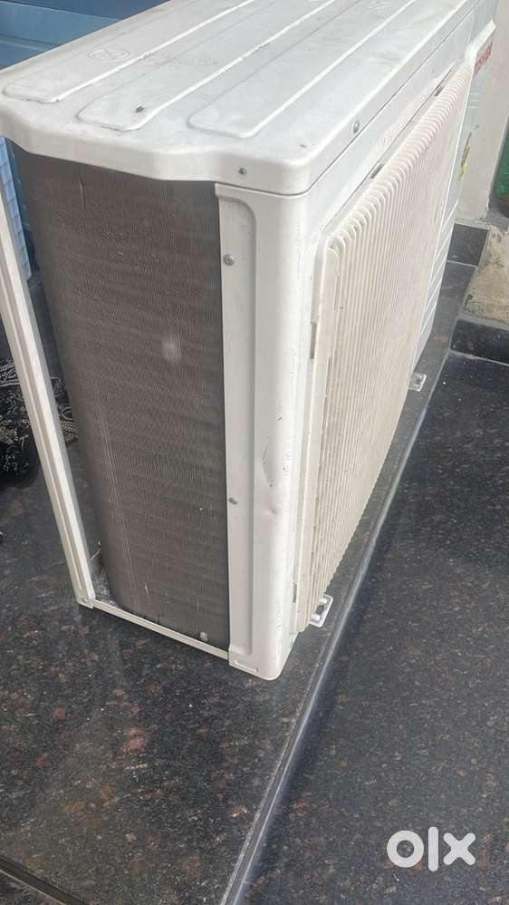 2 ton ac white