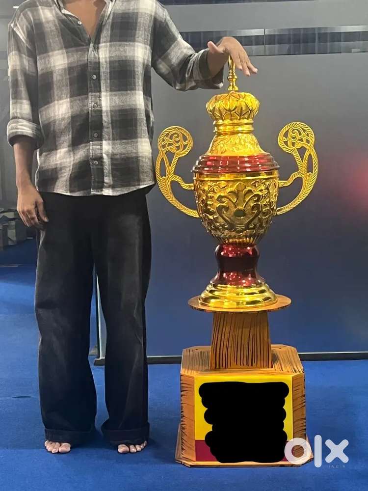 PREMIUM QUALITY TROPHY