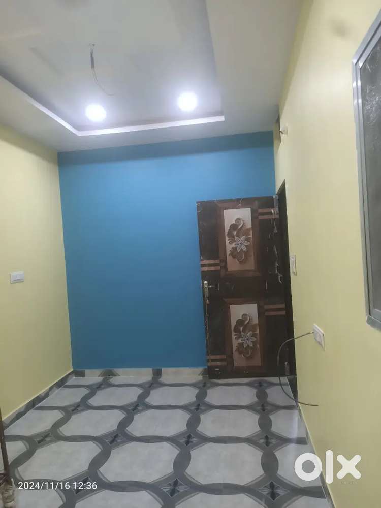 Single room available for rent behind gandhi stadium