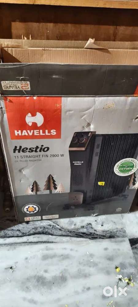 Hestio 11 Straight Fins Oil Filled Room Heater