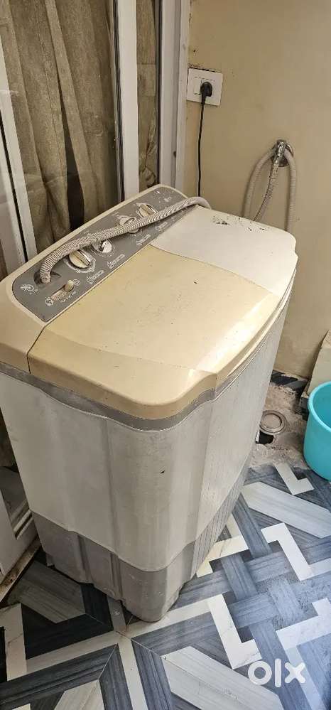 LG 7.5 kg washing machine