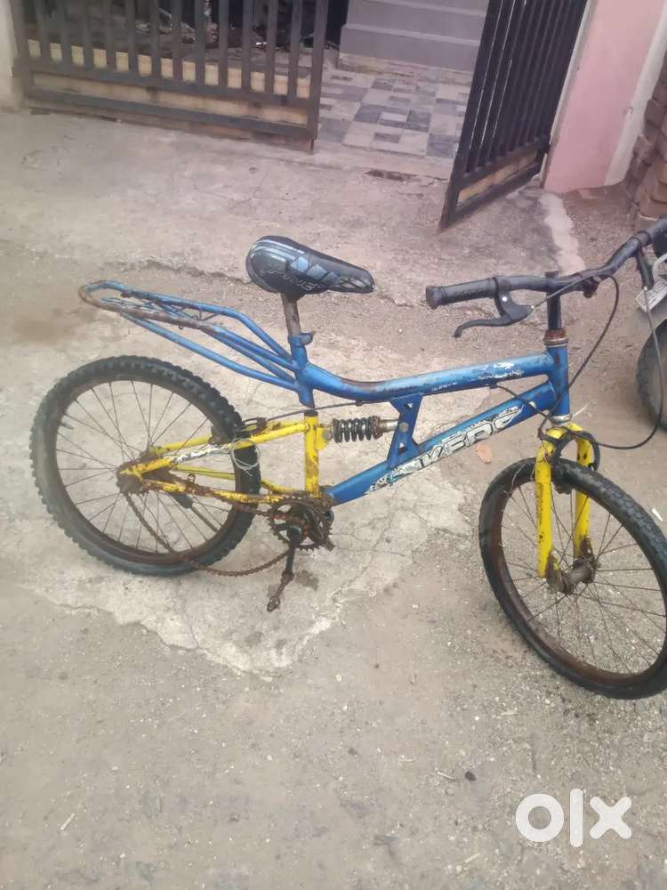 Age9to12the bicycle was a stunt a you buy  me my cycle working